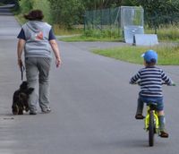 Verkehrsteil - Vorsicht Fahrradfahrer von hinten