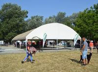 bei &uuml;ber 30 Grad im Schatten war es unter den D&auml;chern mehr als warm